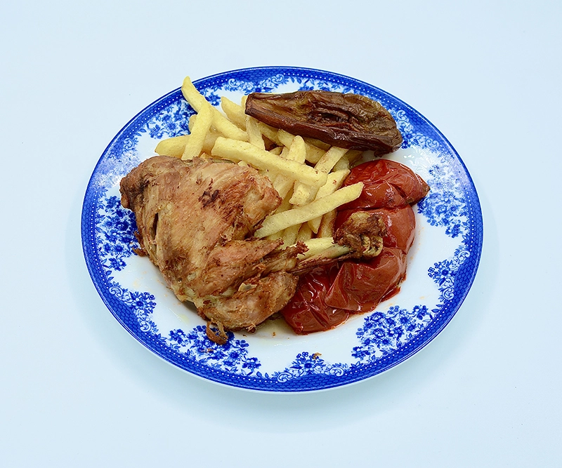 خوراک مرغ ران یا سینه سرخ شده